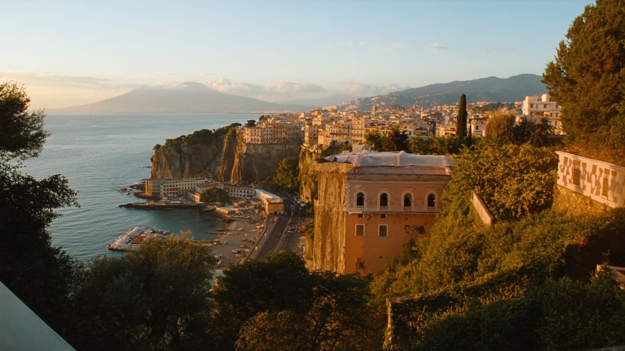 Nápoles a Sorrento en tren Circumvesuviana: guía completa 2026