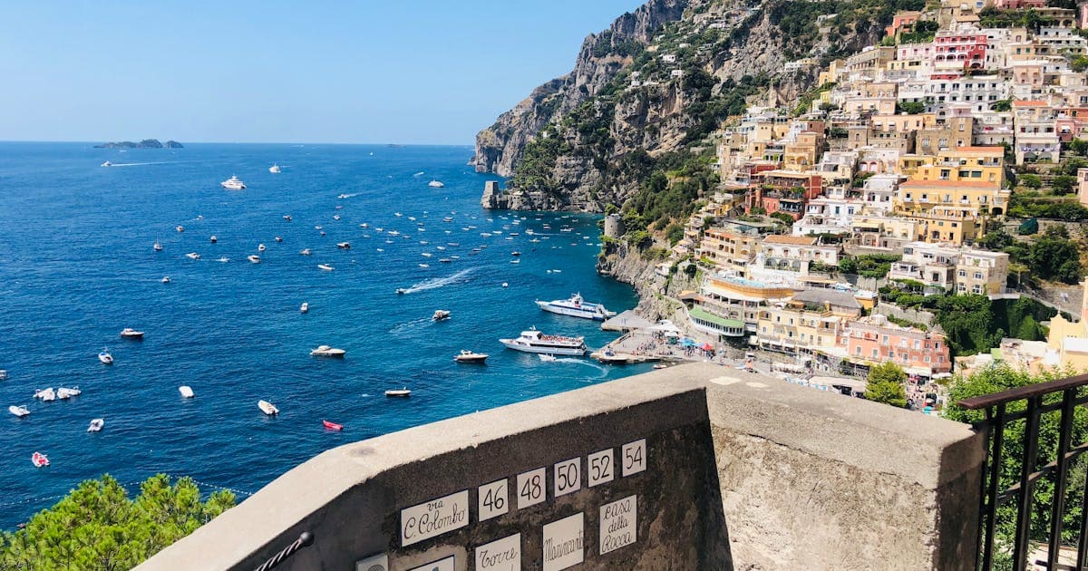 Flughafen Neapel zur Amalfiküste
