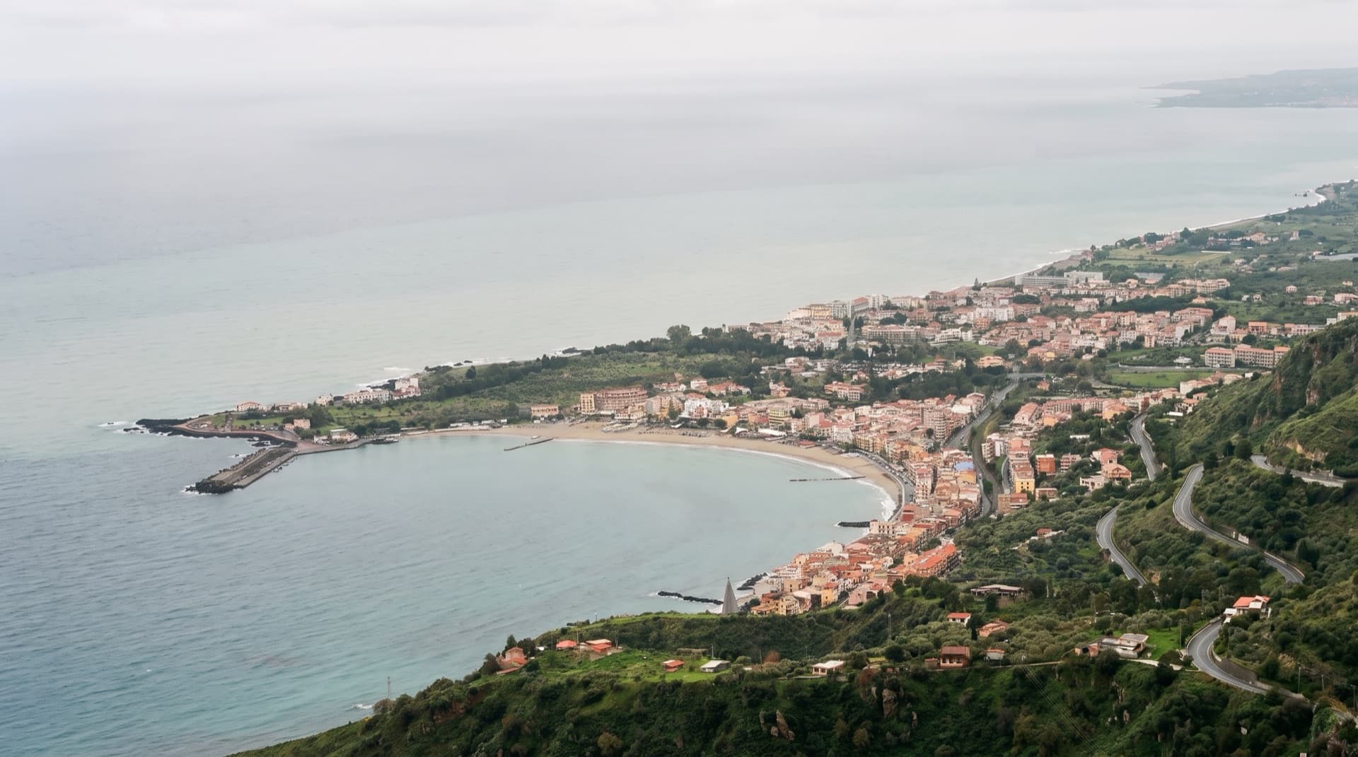 Catania Airport to Giardini Naxos: Bus, Train & Transfer