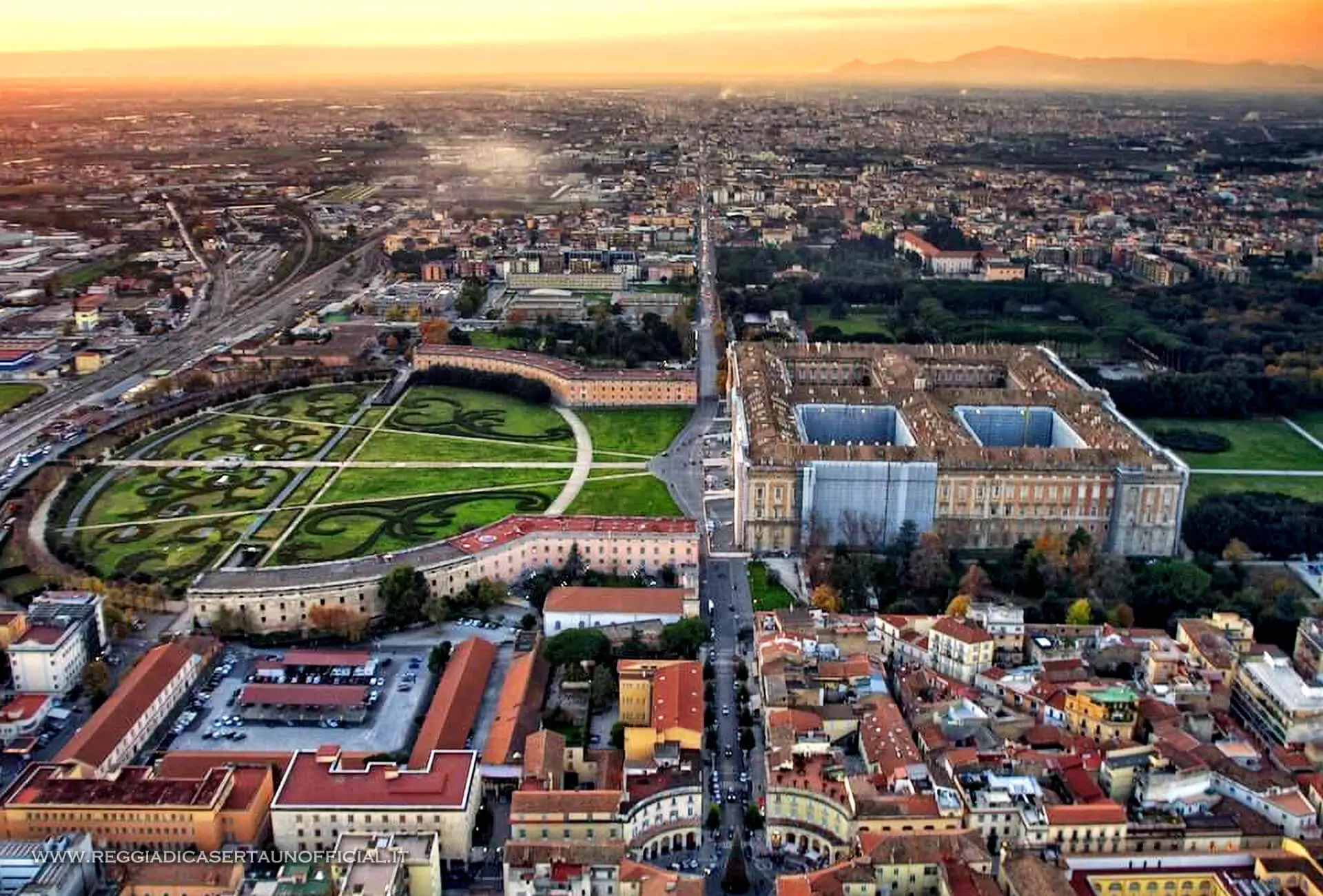 Private transfer Caserta (Reggia)