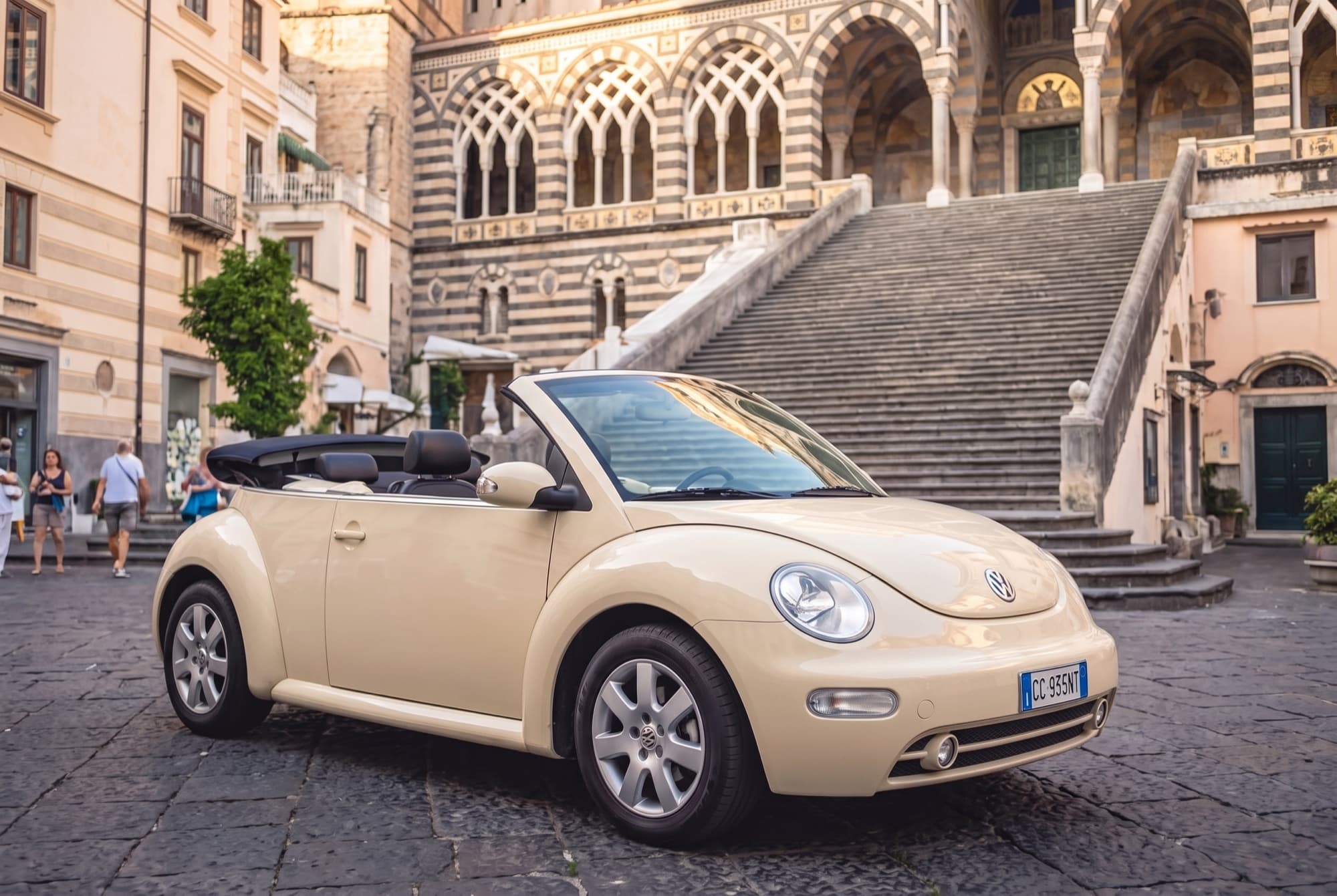 Photo of Volkswagen New Beetle Cabrio Beige - , photo 1