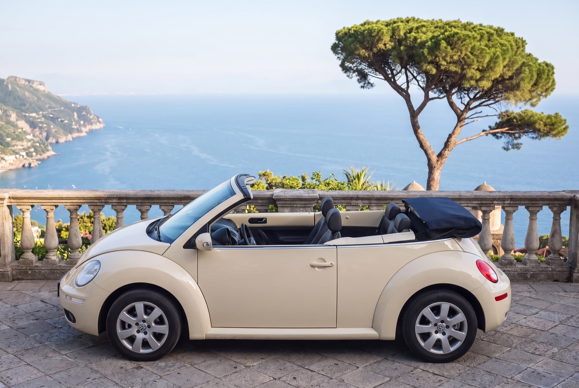Photo of Volkswagen New Beetle Cabrio Beige - , photo 2