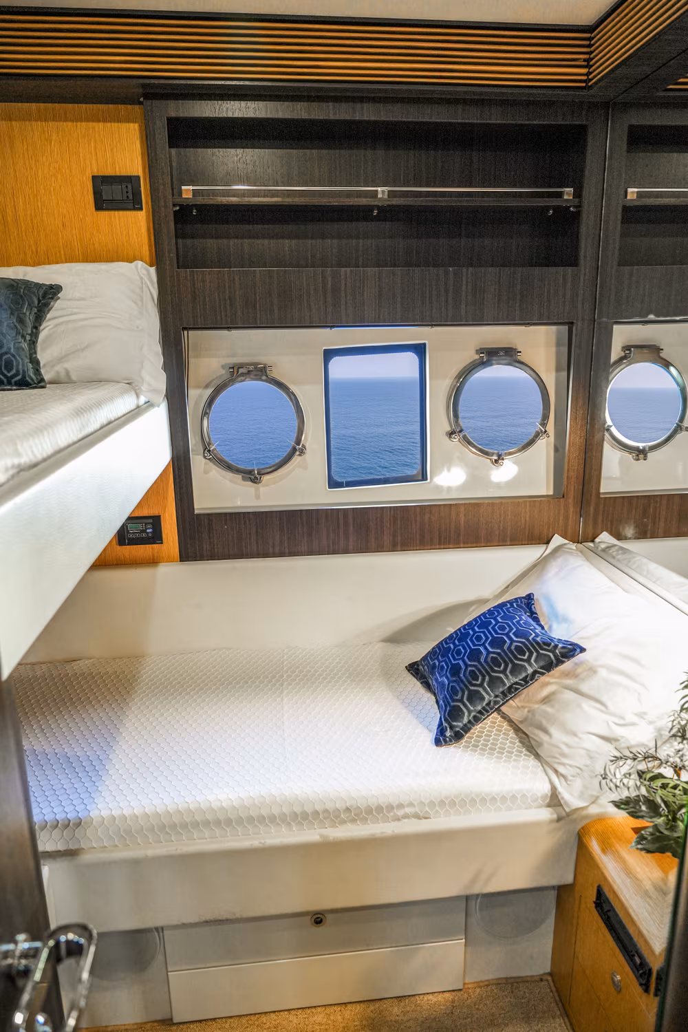 Photo of Riva 63 Vertigo - , photo 12