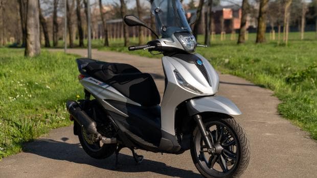 Piaggio Beverly 300 2