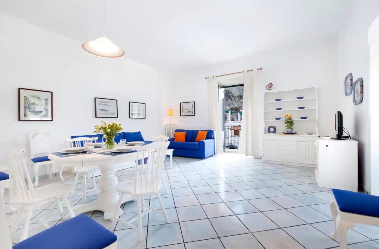 Photo of Appartement avec vue sur la mer à Marina Beach - Piano di Sorrento , NA, Italy, photo 5