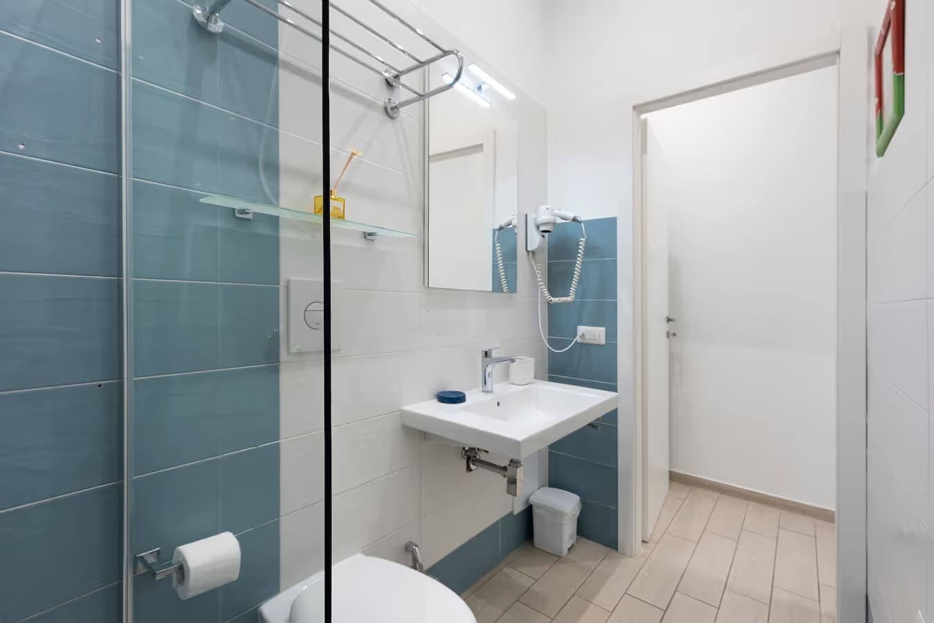 Photo of Chambres Lungomare - Chambre Beatrice - Castellammare di Stabia, Campania, Italia, photo 8