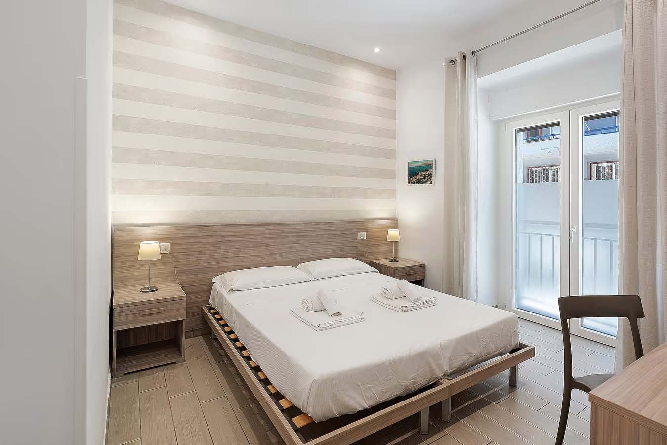 Photo of Seafront Rooms - Room Lavinia - Castellammare di Stabia, Campania, Italia, photo 4